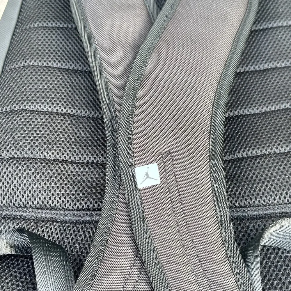 Air Jordan Airborne Weather Resistant Nike Backpack 15" Laptop Black 9A1944-023 - Picture 5 of 16